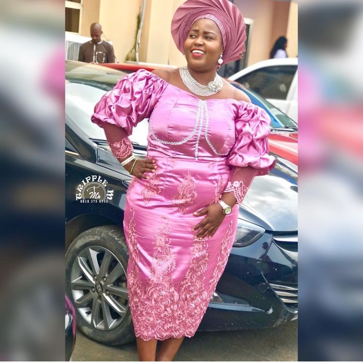 lace asoebi gown for wedding